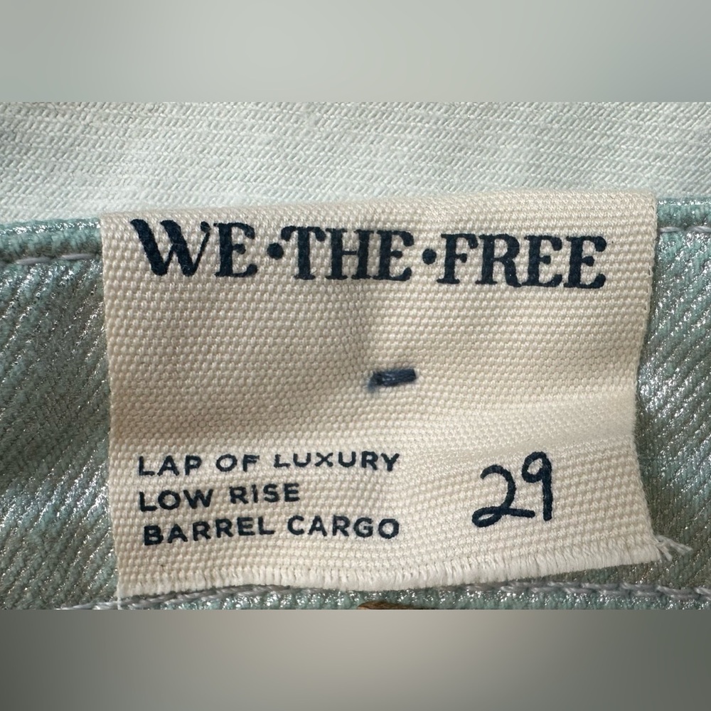 Free People We The Free Lap of Luxury Barrel Cargo Jeans Women’s Size 29 NWT - Picture 7 of 13